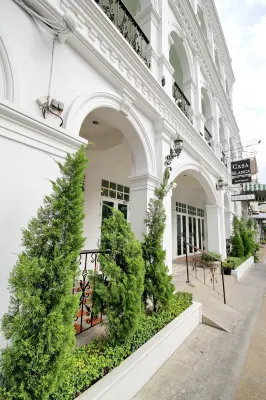 Casa Blanca Boutique Hotel Отели рядом с достопримечательностью «Воскресный рынок на пешеходной улице (Lard Yai)»