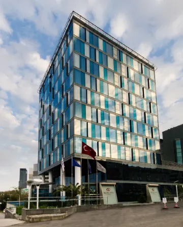 머큐어 이스탄불 움라니에