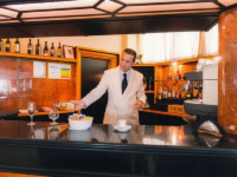 怡東大酒店 雷焦卡拉布里亞酒店