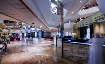 6. Crowne P..