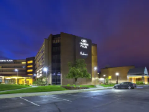 Crowne Plaza LANSING by IHG Hoteles en Waverly