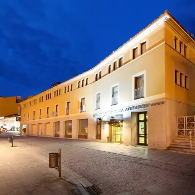 Eurostars Plaza Acueducto Hotels near Fuencisla Arch
