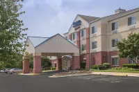 Fairfield Inn & Suites Dulles Airport Chantilly Hotels near Virginia Christian University