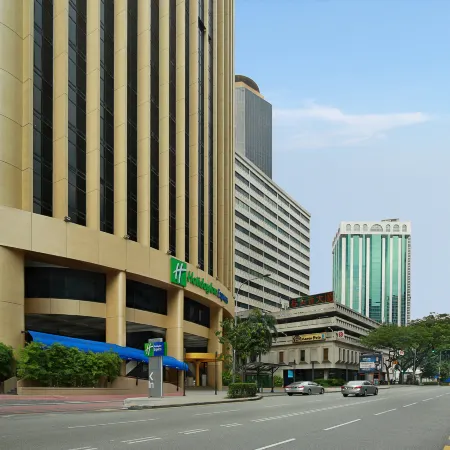 Holiday Inn Express Kuala Lumpur City Centre, an IHG Hotel Отели рядом с достопримечательностью «Башня KL Tower»