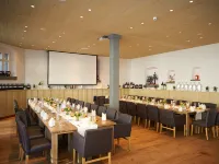 Schloss Hotel Burgbrohl Hotels in Weibern