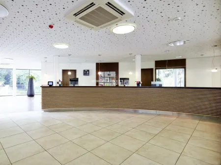 Sportschule Hennef Отели в г. Айторф