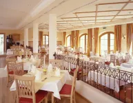 Hotel Und Landgasthof Altwirt Hotels in Holzkirchen