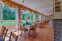 Hotel Haus Oberland Các khách sạn ở Neustadt am Rennsteig