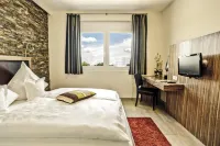 Hotel Maxis Management UG (haftungsbeschränkt) Hotels in Karlsbad