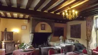 chambre d'hôtes 53 "Manoir de Rouessé" Hôtels à : Laval