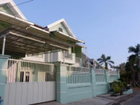 Siguragura Homestay Syariah Hotels in Sukun