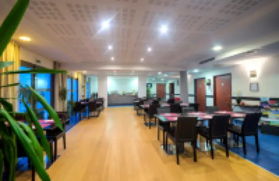 Comfort Aparthotel Saint-Nazaire les Portes de l Ocean Hotels in Saint-Nazaire