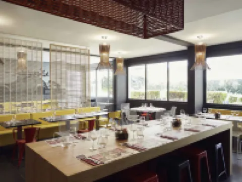 宜必思尚品土倫濱海拉塞納酒店 濱海拉塞訥酒店