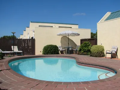 Sundowner Motel Hotels in Renwick