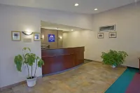 Americas Best Value Inn Lansing - parking