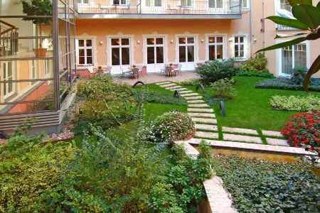 Mamaison Residence Izabella Budapest