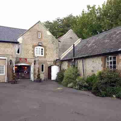 The Highdown – Brunning and Price Hotel Exterior