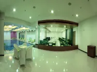 Narayani Heights Hotel & Resort - Pool