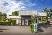 Hotel Mealba 라이나테 호텔