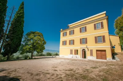 Agriturismo Villa Val d'Olivi Hôtels à : Capodacqua