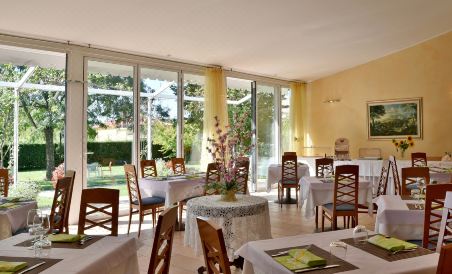 Hotel Italia - Housity