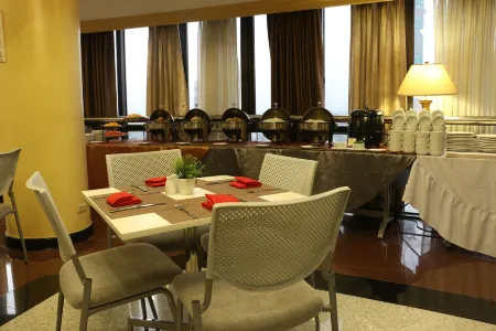 Prince Plaza II Condotel Отели рядом с достопримечательностью «Ninoy Aquino Monument»