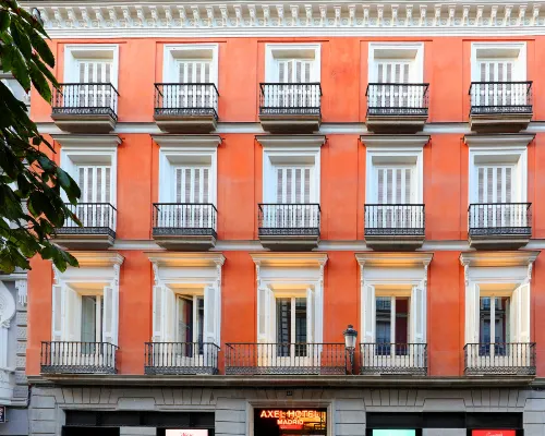 Axel Hotel Madrid - Adults Only Hotel berhampiran Lavapiés