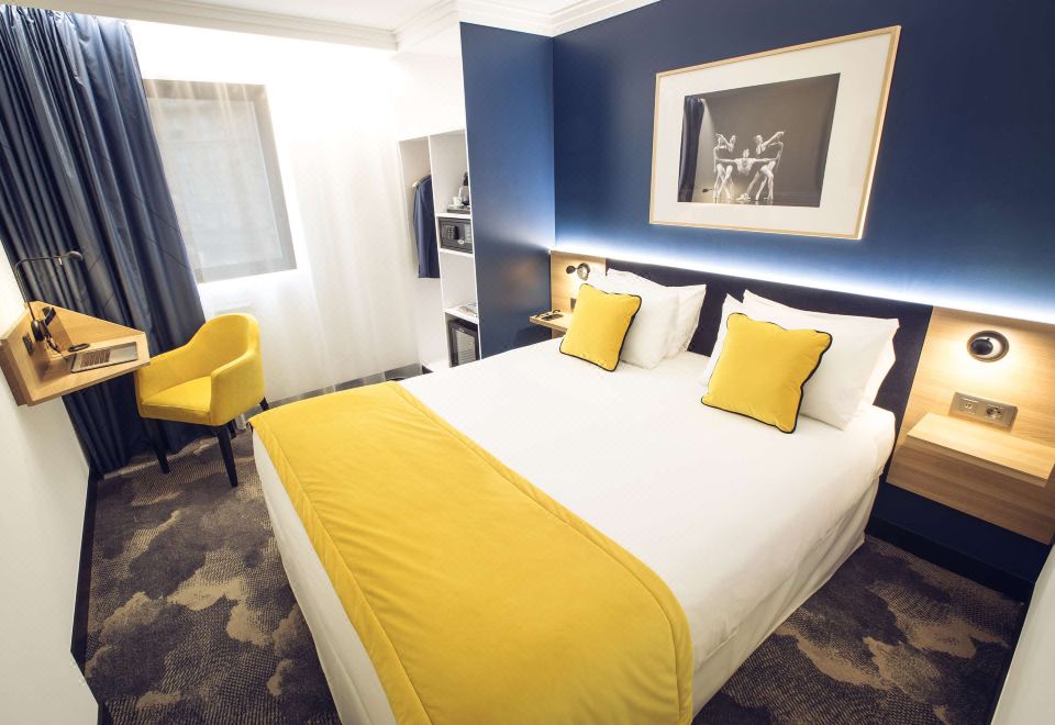 B&B HOTEL Paris 17 Batignolles-Paris Updated 2023 Room Price-Reviews &  Deals | Trip.com