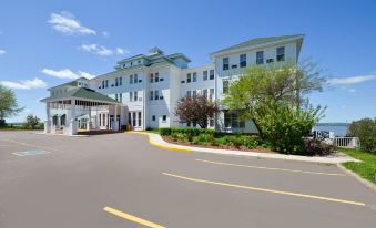 Best Western the Hotel Chequamegon