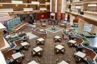 Hilton Chicago/Oak Brook Suites