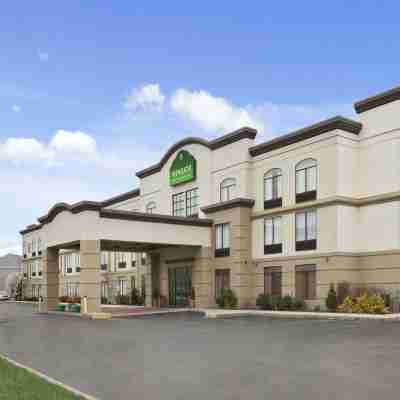 Hampton Inn Latrobe Hotel Exterior