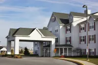 Lancaster Inn & Suites Hotels in Lititz