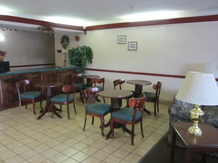 Haven Inn & Suites Отели в г. Монро