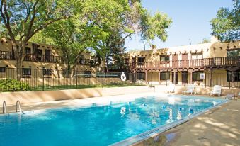 Sagebrush Inn & Suites