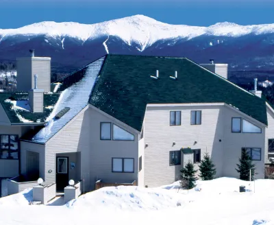 The Townhomes at Bretton Woods Hotels near Muddy Paw Sled Dog Kennel