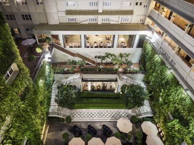 Rex Hotel