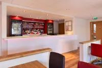 Travelodge London Raynes Park Hotels in Wimbledon