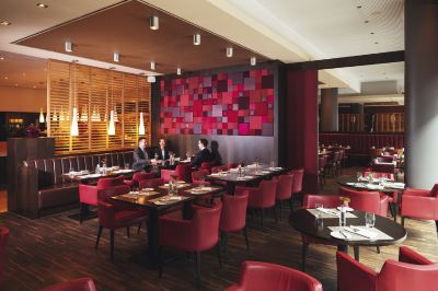 レストラン モーベンピック ホテル フランクフルト シティーの写真