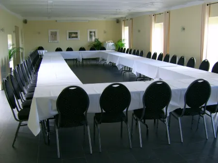 Gut Alte Burg Отели в г. Юлих