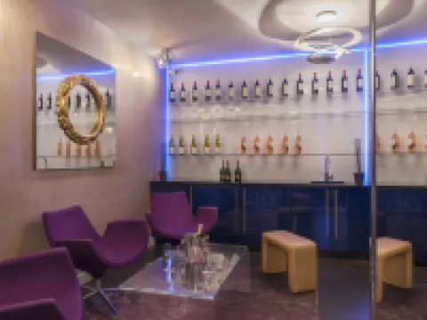 巴黎訥伊樂蓬酒店 塞納河畔訥伊酒店