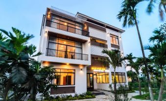 HA Gateway Inn Hoian Pool Villa