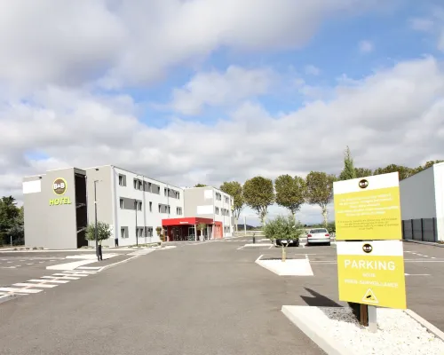 B&B Hotel Valence TGV Romans Hotels in Drome