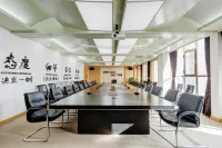 Jingcheng Hotel (Linyi Tongda Road Taisheng Square)