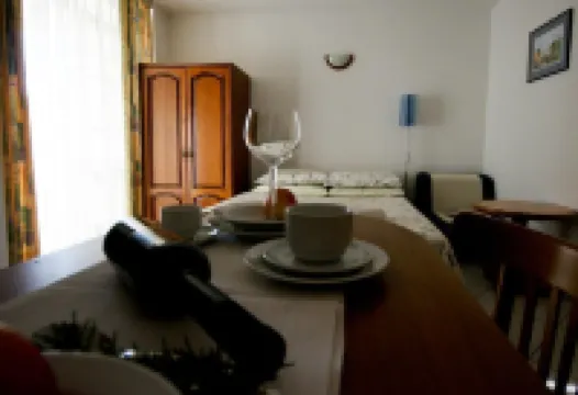 Apartments and Rooms Degra