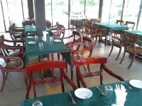 Heritage Habarana Resort Hotels in Морагасуэва