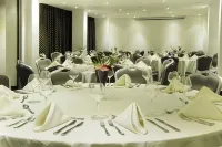 Park Grand Heathrow Hotels in Hounslow