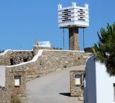 Peristeronas Village