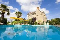 Château de la Verie Hotels in Le Perrier