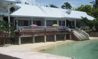 The Lighthouse Resort - Housity