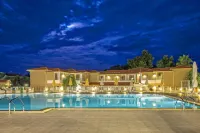 Lagomandra Beach Hotel